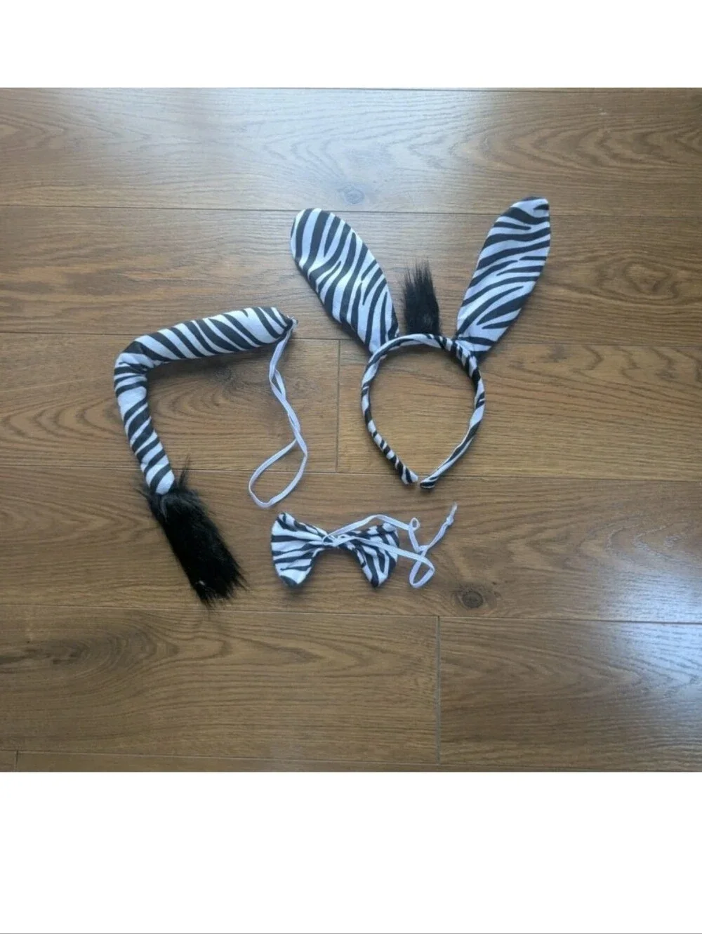 Zebra Costume 4 Piece Set Childs OSFM NIB Dress Up